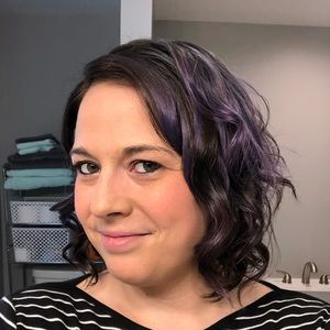 Meet your Posher, Daysia